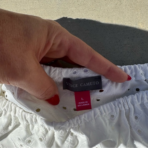 Vince Camuto Women's Blouse White Eyelet Detail W/ Scoop Neck And Tie Sleeves Lg - Picture 5 of 6